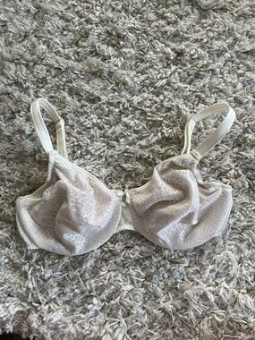 Chantelle White C Magnifique Seamless Unlined Minimizer Bra Size 32DD